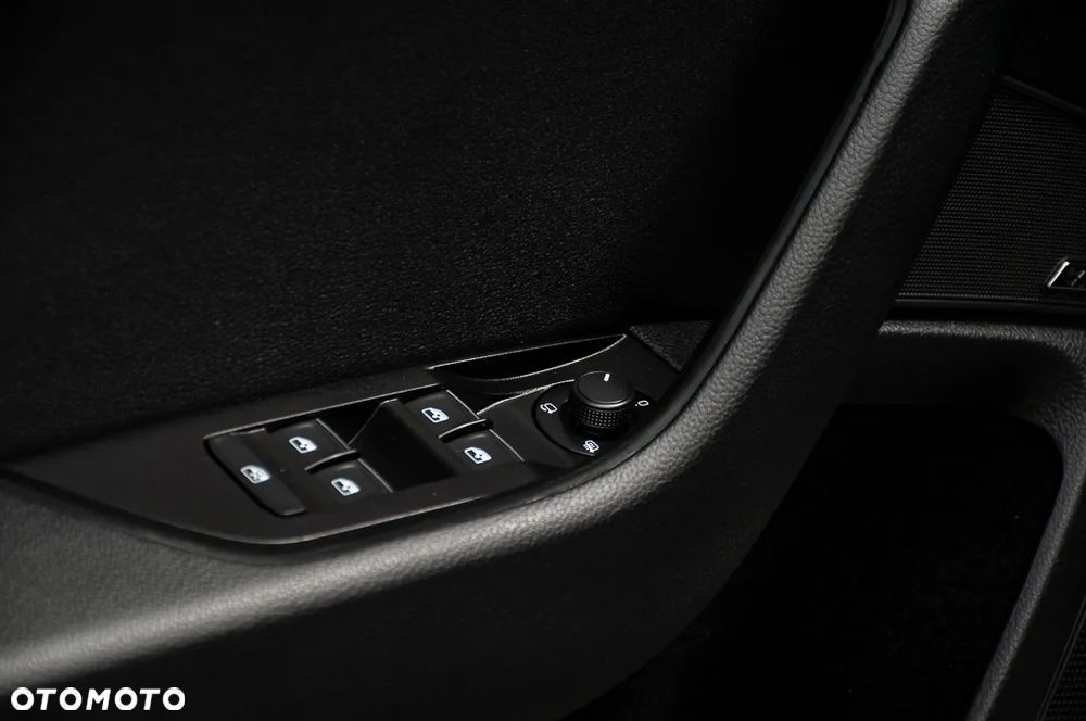 Skoda Superb 2.0 TDI Ambition DSG - 18
