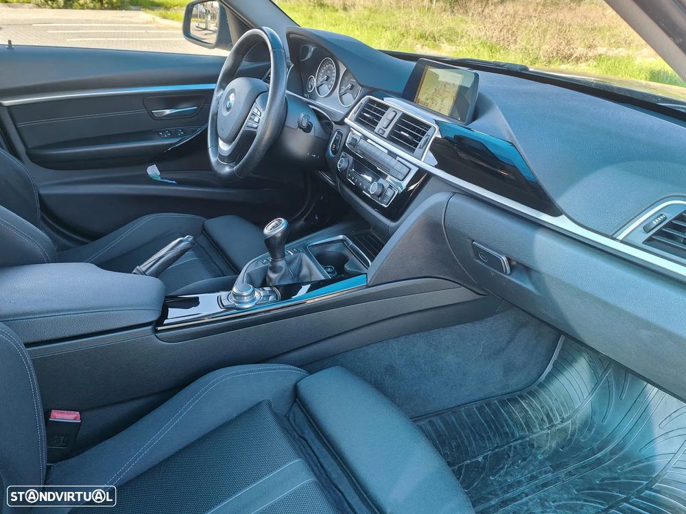 BMW 318 d Touring Sport Line - 16