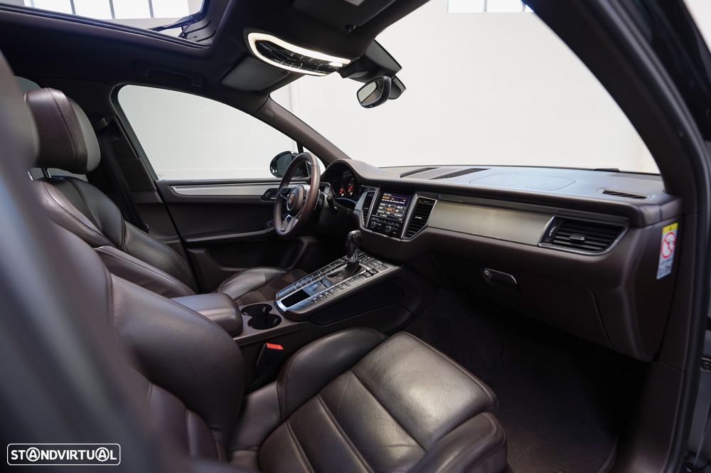 Porsche Macan S - 26