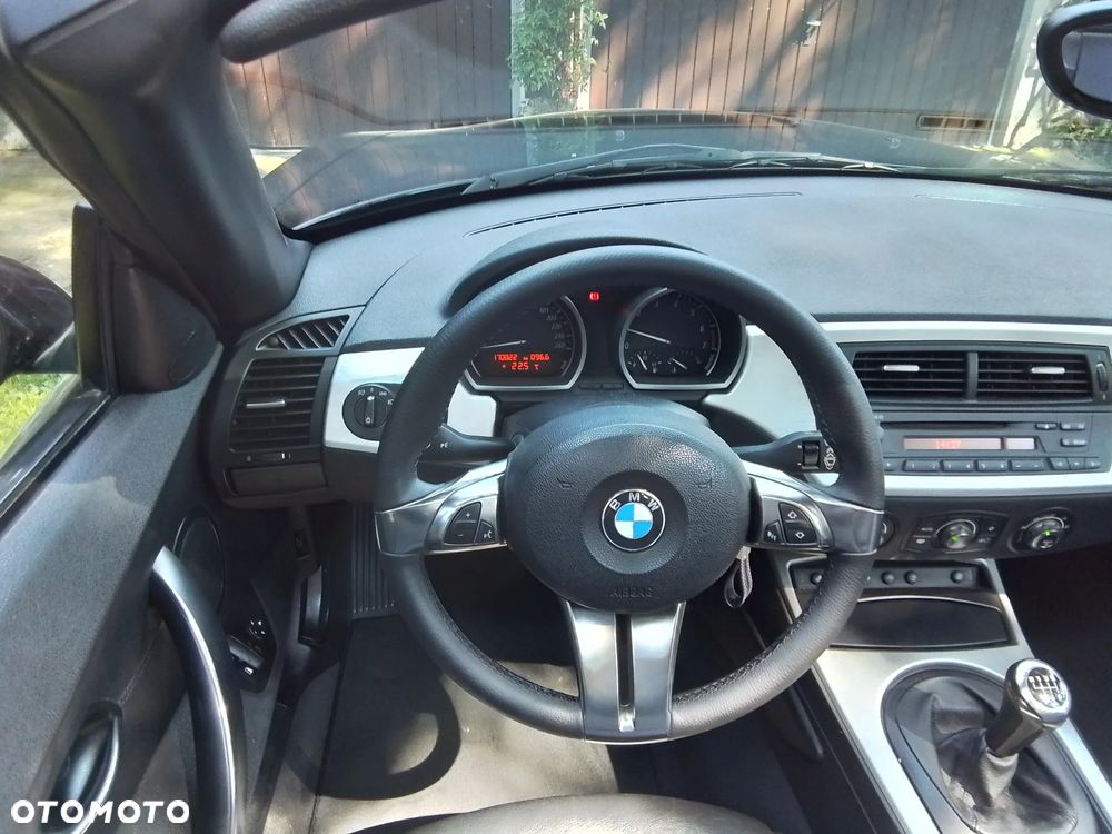 BMW Z4 2.0i - 10