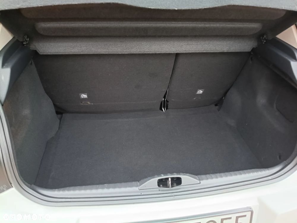 Citroën C3 1.2 PureTech Shine S&S - 23