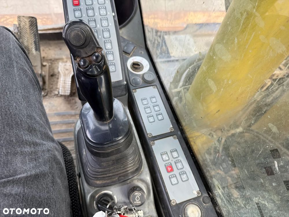 Liebherr A918 COMPACT LITRONIC - 13
