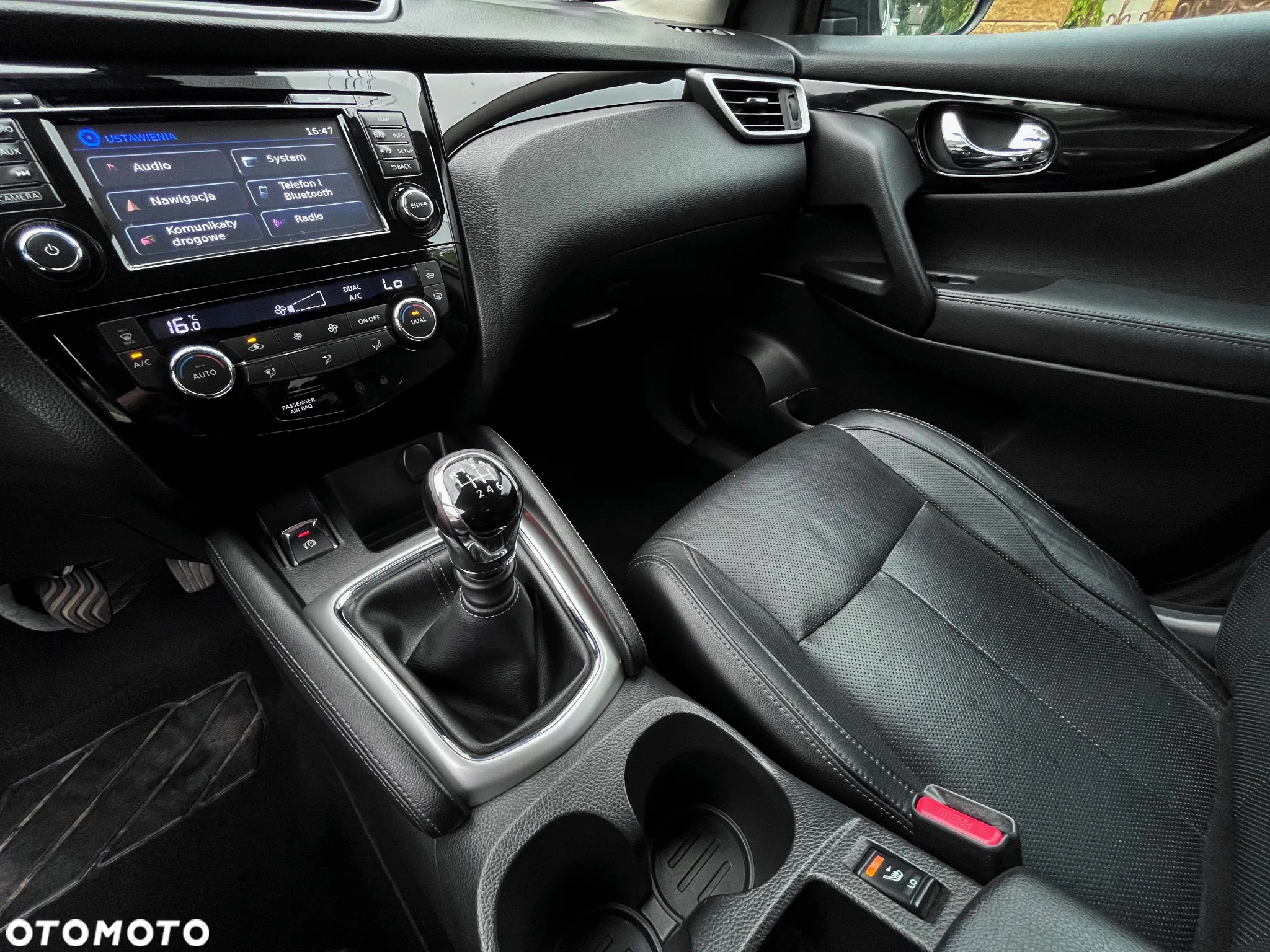 Nissan Qashqai 1.6 DIG-T TEKNA+ - 29