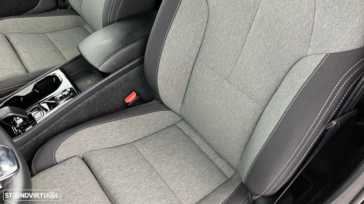 Volvo XC 40 - 24
