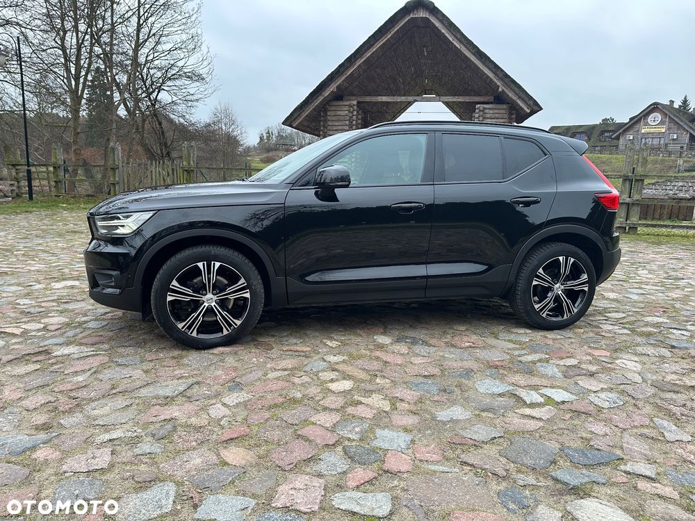 Volvo XC 40 B5 B AWD Geartronic RDesign - 3