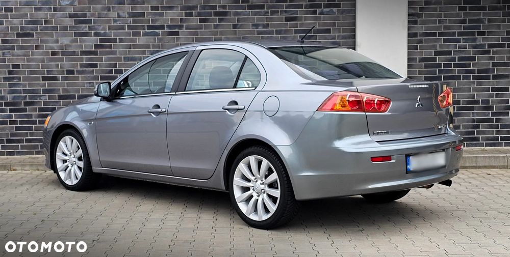 Mitsubishi Lancer 1.6 Intense - 6