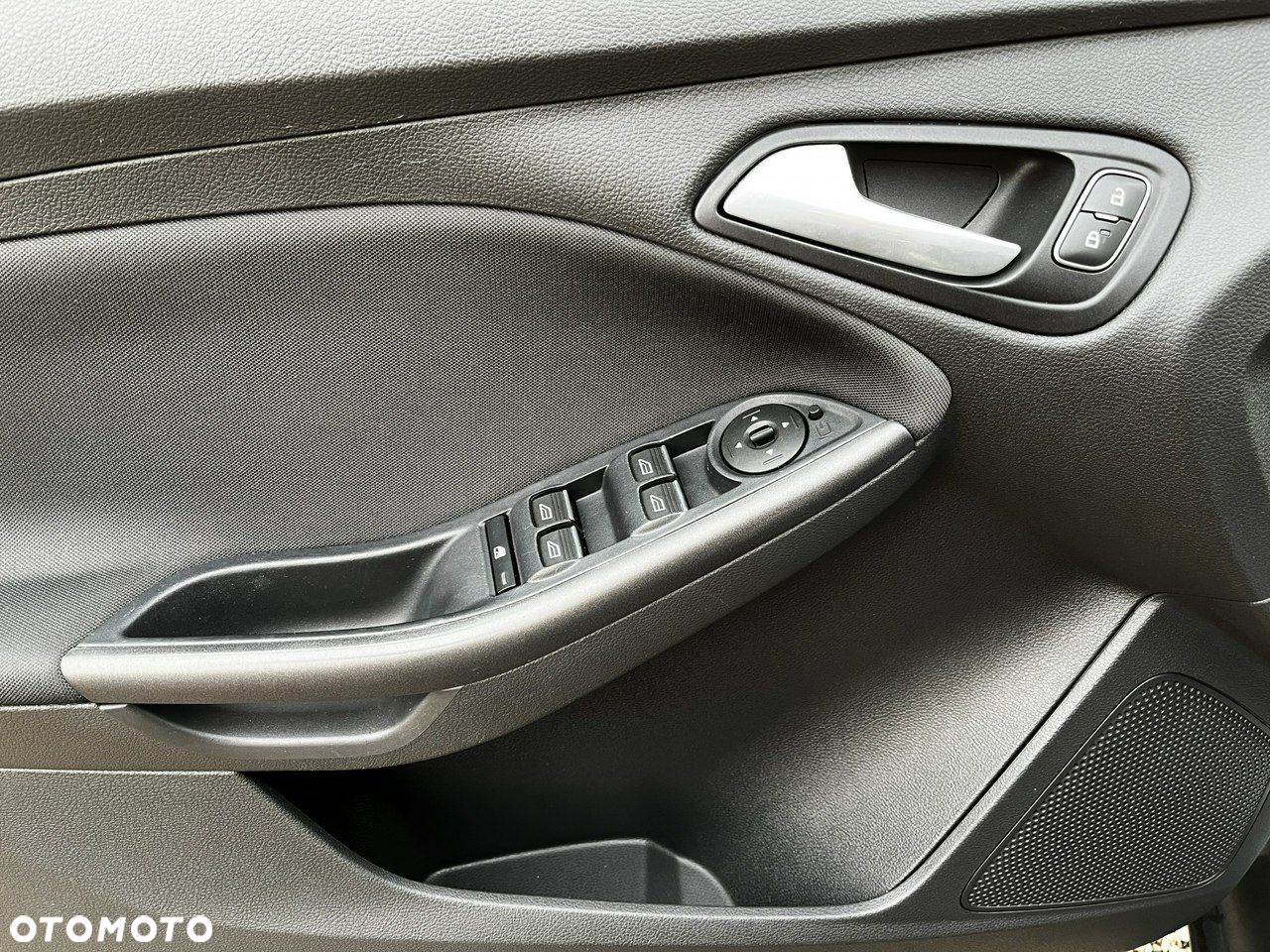 Ford Focus - 28