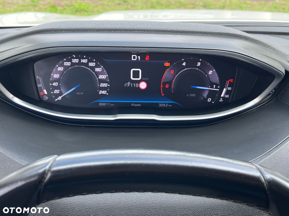Peugeot 5008 2.0 BlueHDi Allure Pack S&S EAT8 - 24