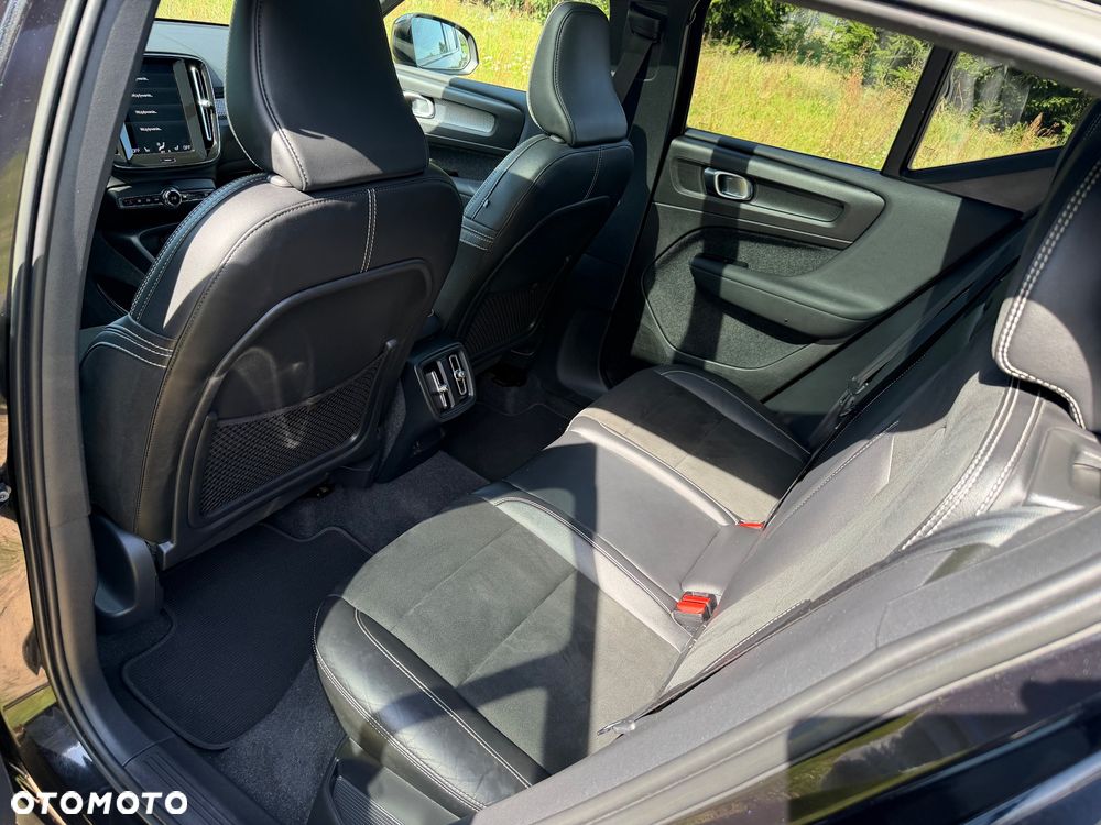 Volvo XC 40 T3 Geartronic RDesign - 16