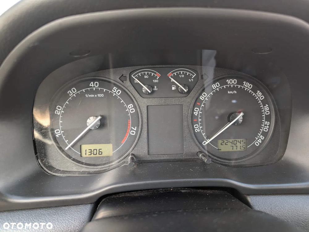 Skoda Octavia 1.6 Tour - 16