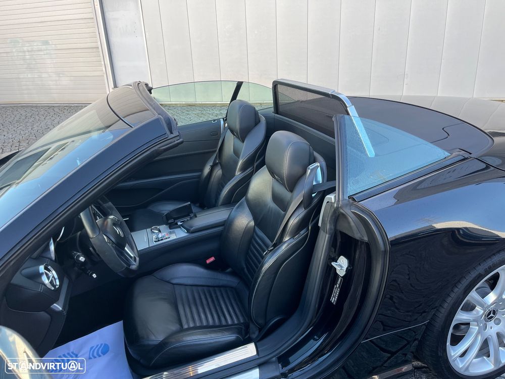 Mercedes-Benz SL 350 Standard - 29