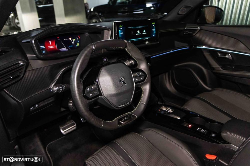 Peugeot e-2008 50 kWh GT - 21