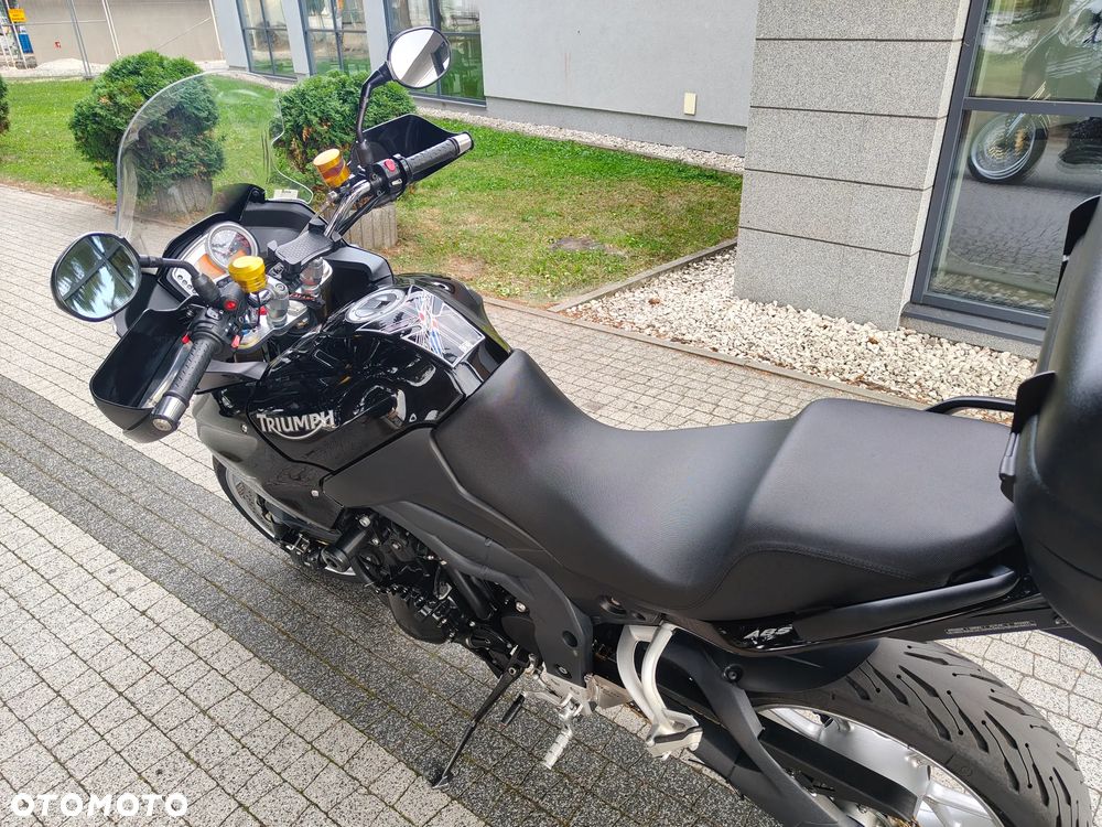 Triumph Tiger - 8