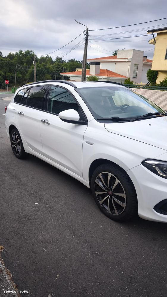 Fiat Tipo Station Wagon 1.6 M-Jet Lounge Tech - 2