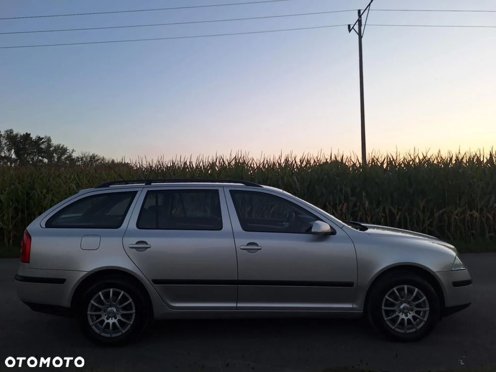 Skoda Octavia 1.6 Elegance - 3