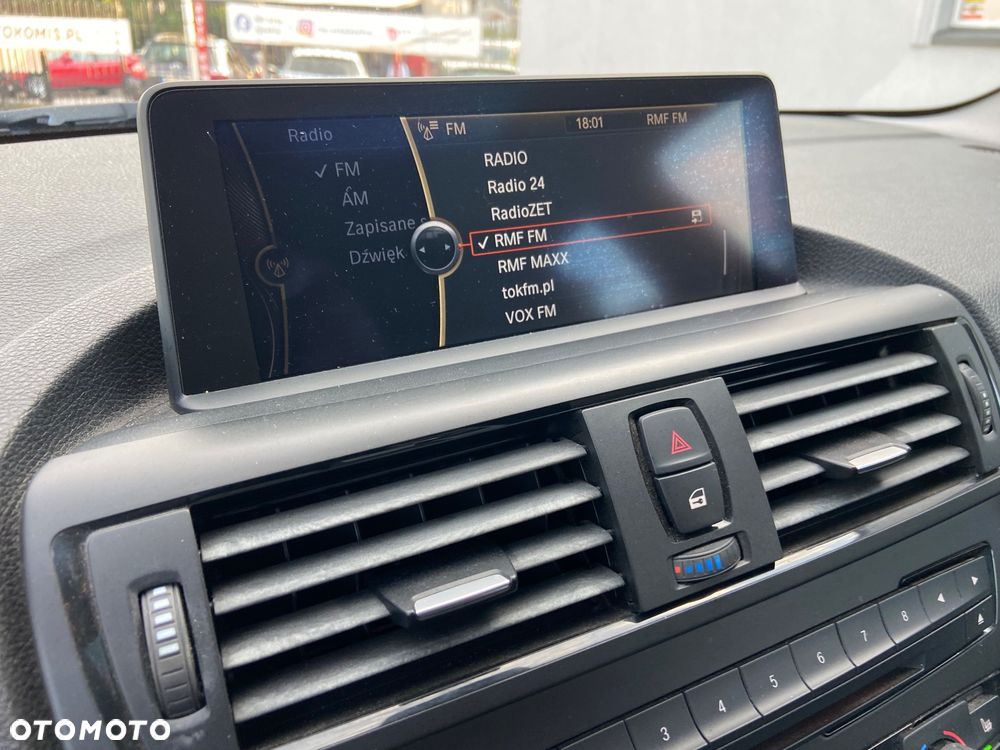BMW Seria 1 118i Sport Line - 22