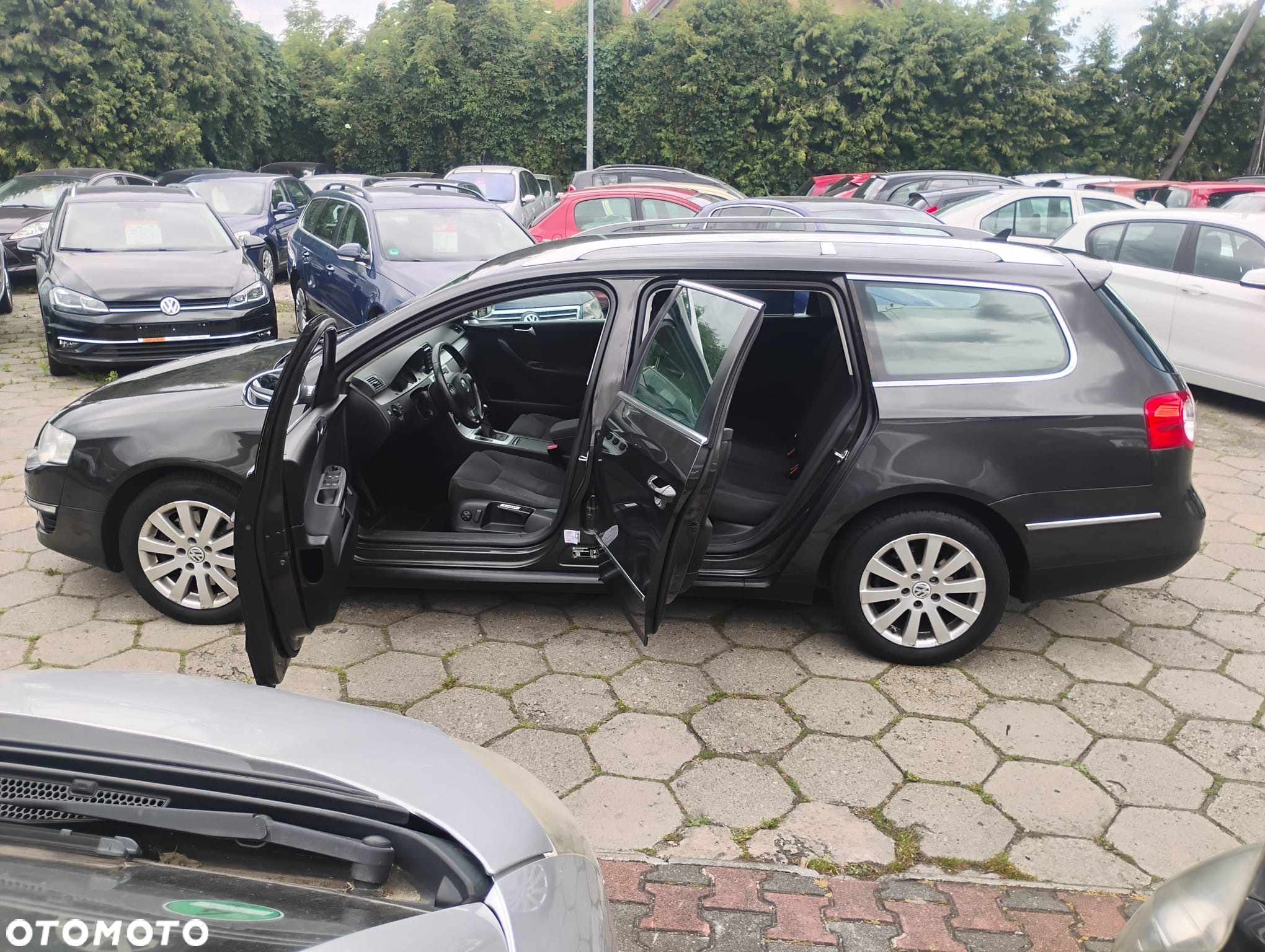Volkswagen Passat 2.0 TDI Comfortline - 8