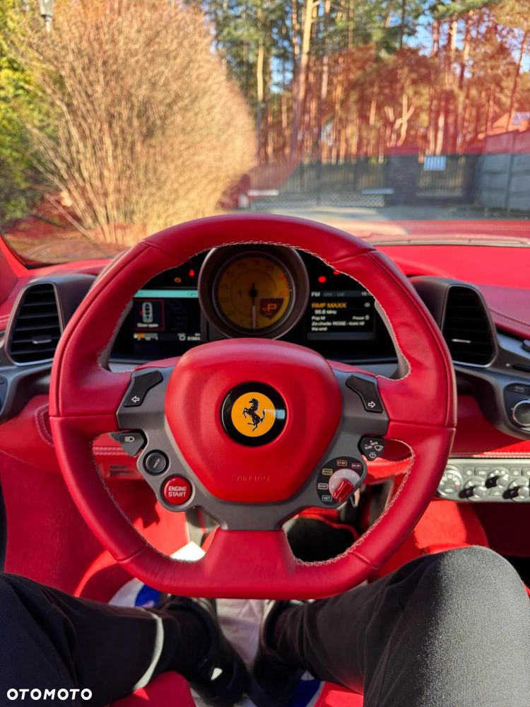 Ferrari 458 Italia Standard - 9