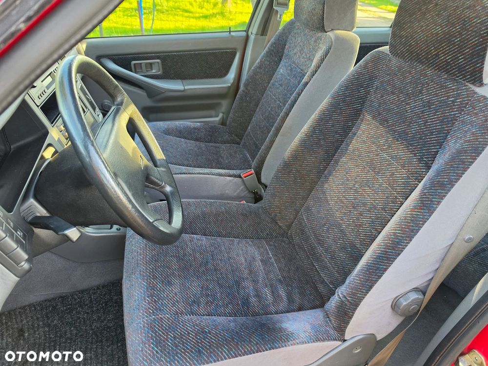 Volvo Seria 400 - 11