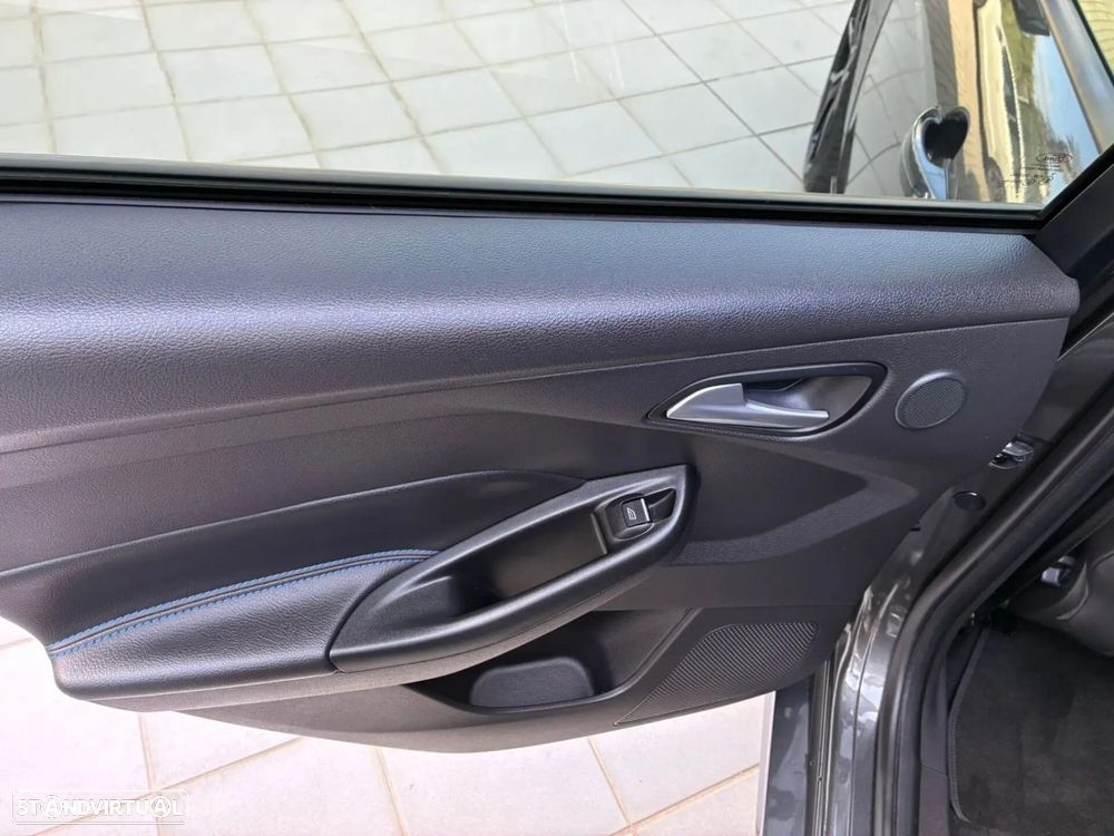 Ford Focus - 28