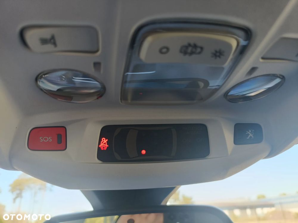 Peugeot 3008 BlueHDi 130 Stop & Start Allure - 21