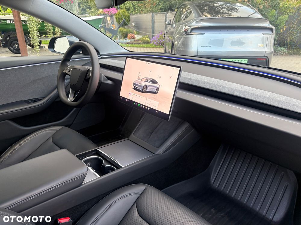 Tesla Model 3 - 34