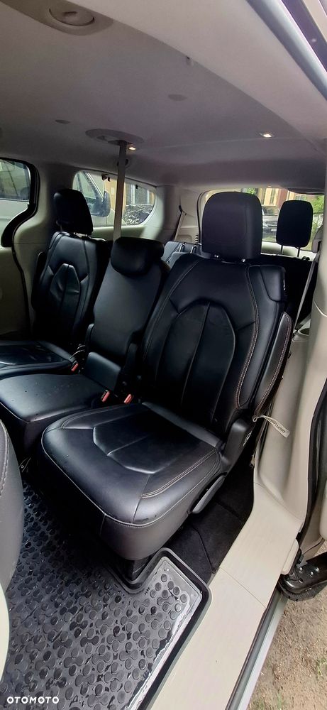 Chrysler Pacifica 2017 photo 5