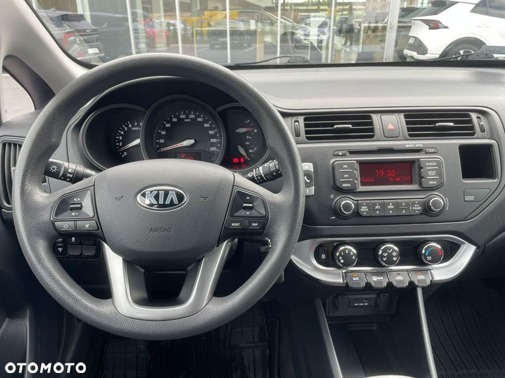 Kia Rio - 13