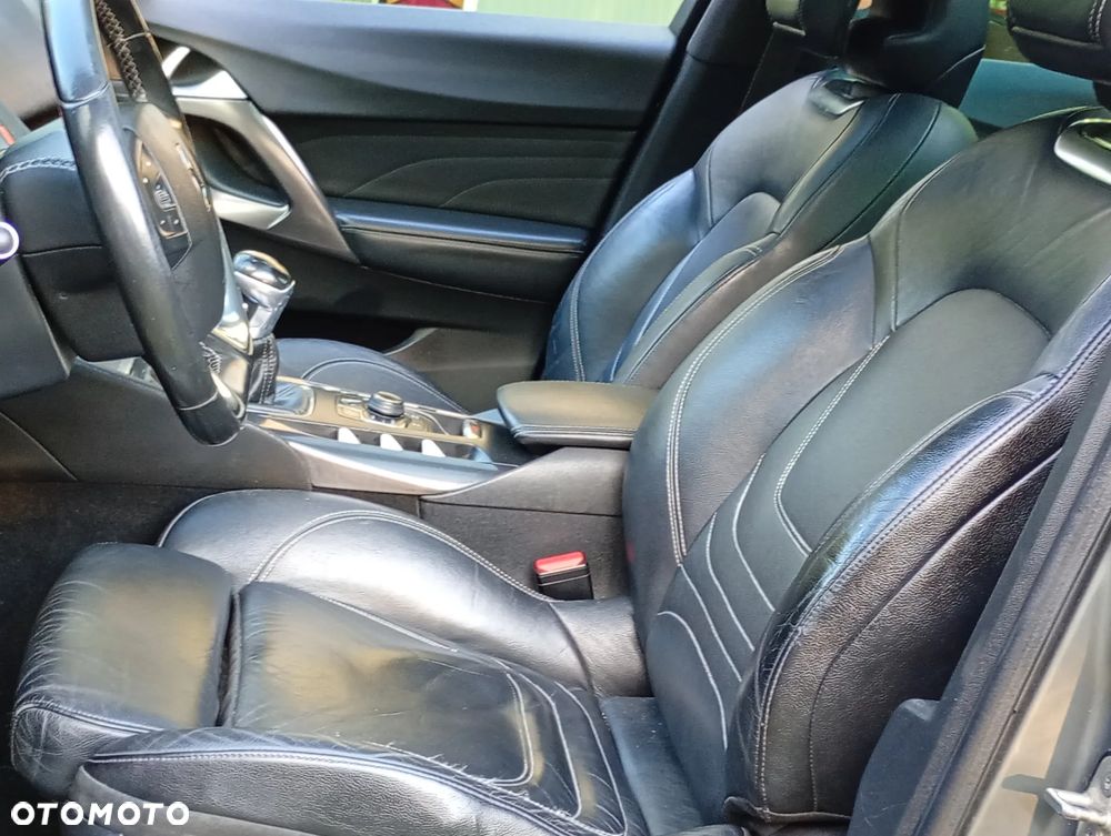 DS Automobiles DS 5 - 17