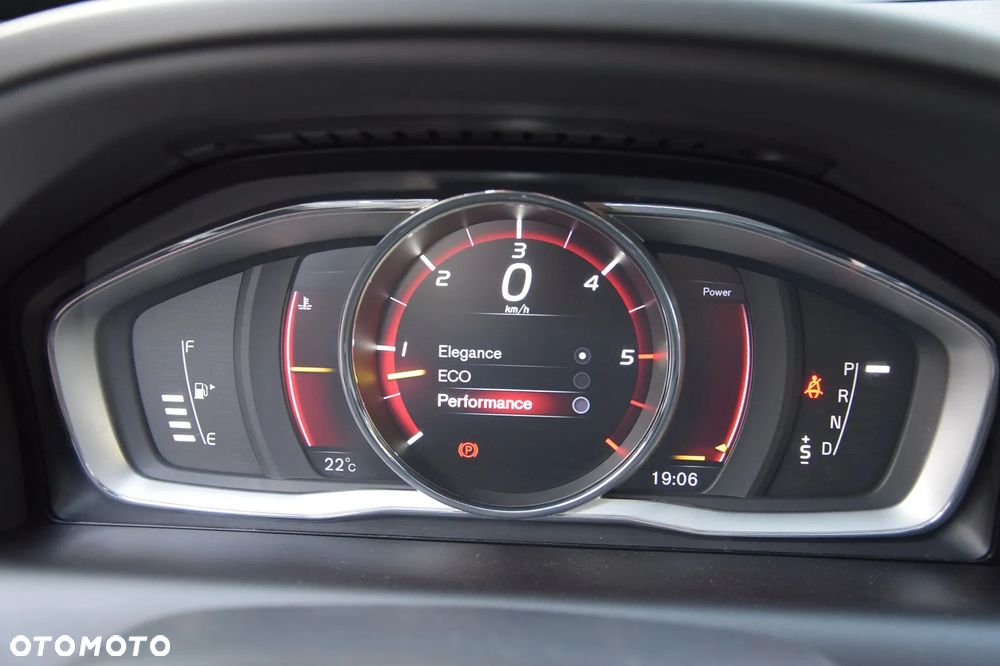 Volvo XC 60 D5 AWD Summum - 35