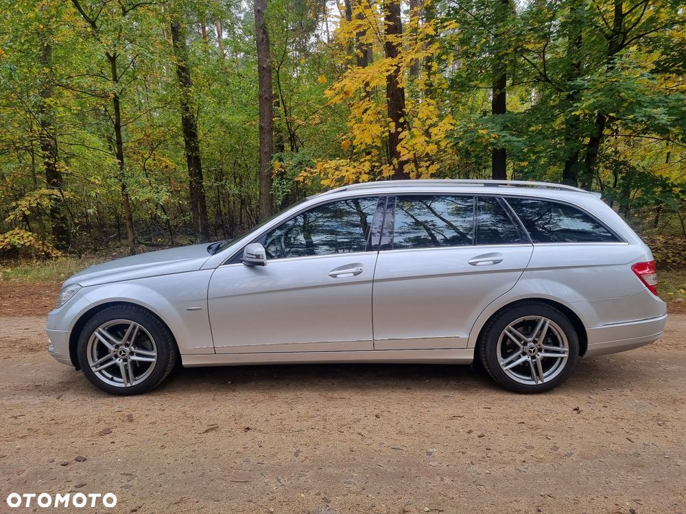 Mercedes-Benz Klasa C 180 T BlueEFFICIENCY 7G-TRONIC Elegance - 7