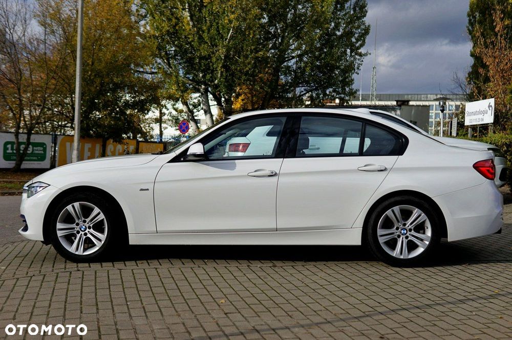 BMW Seria 3 318i Sport Line - 8