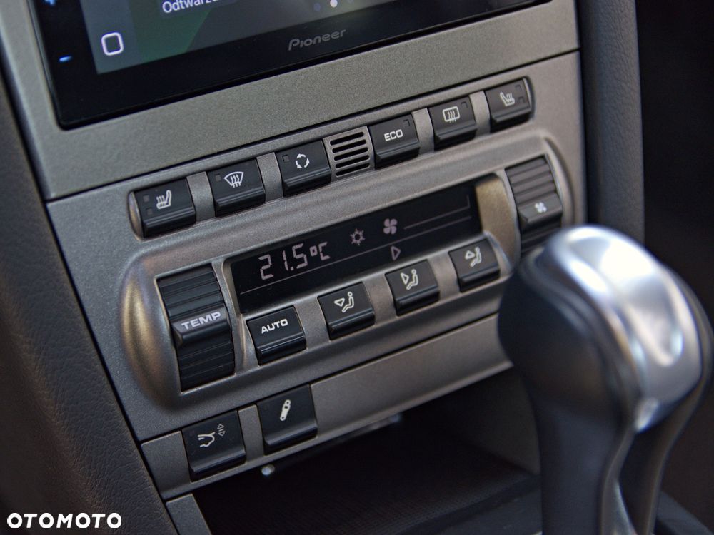 Porsche 911 Carrera 4 Tiptronic S - 23