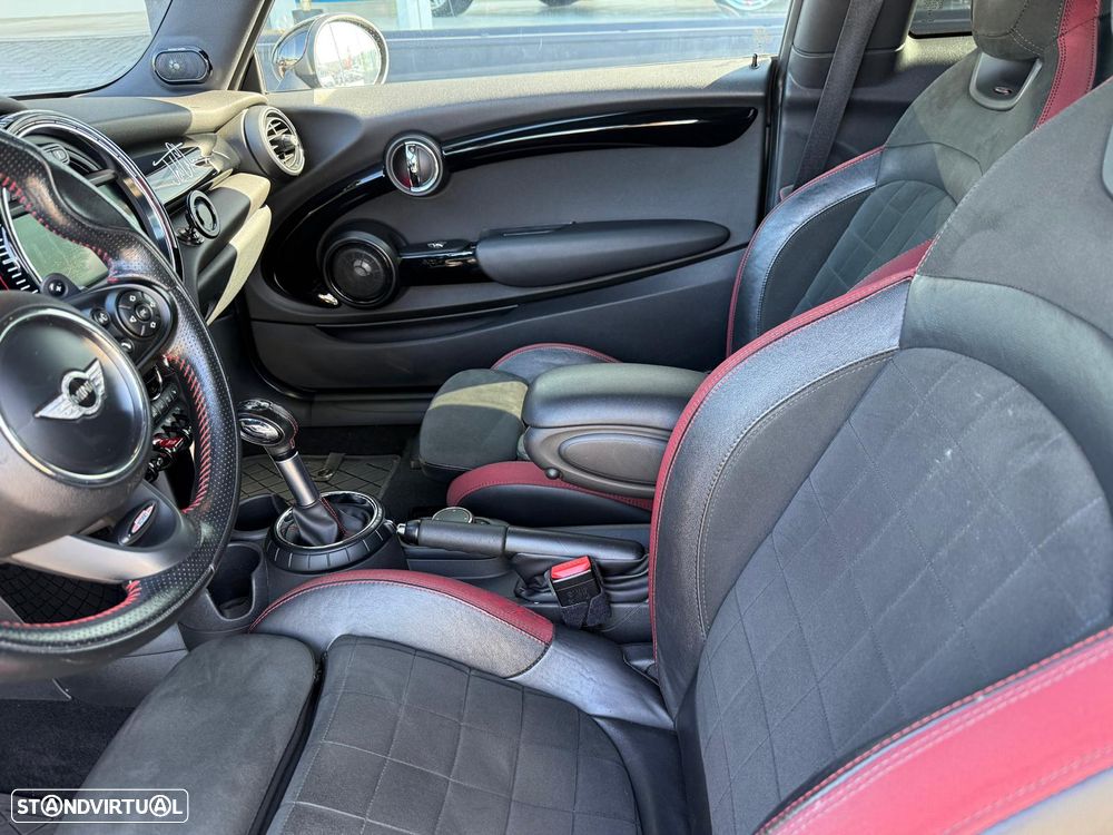 MINI 3 Portas John Cooper Works Aut. - 12