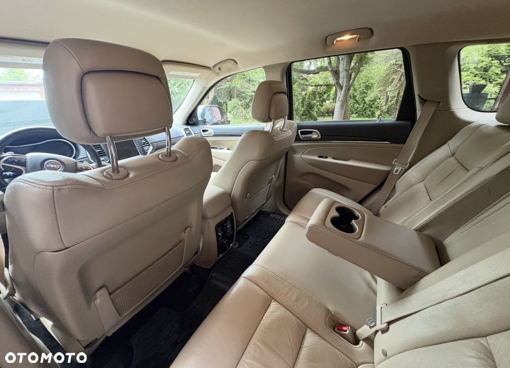 Jeep Grand Cherokee - 8