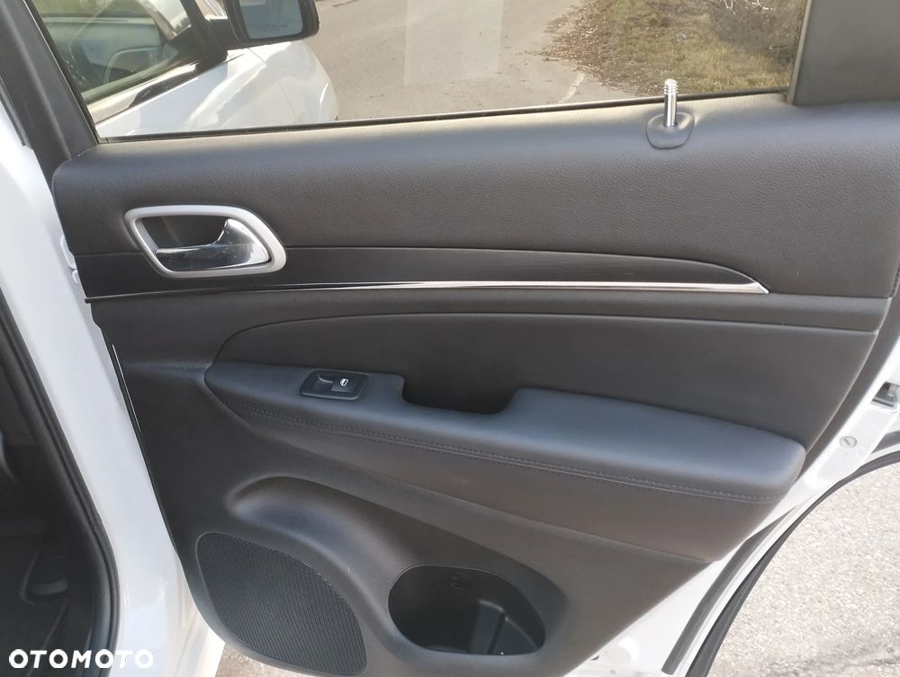 Jeep Grand Cherokee 5.7 V8 Overland - 18