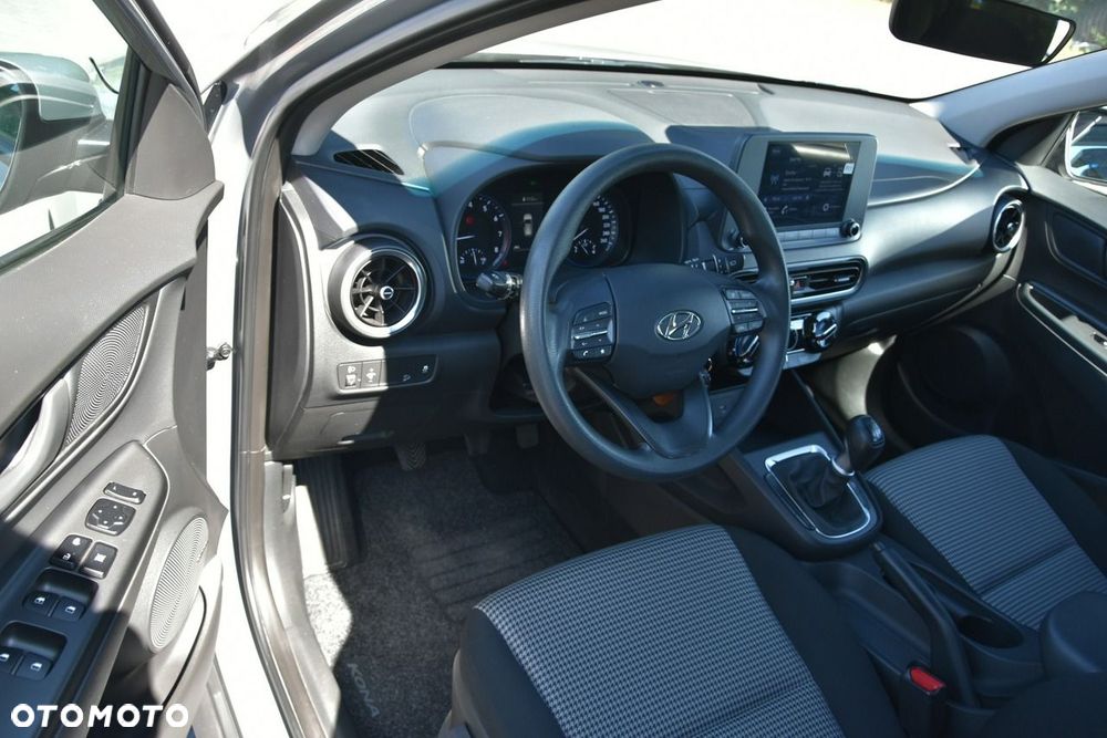Hyundai Kona - 17
