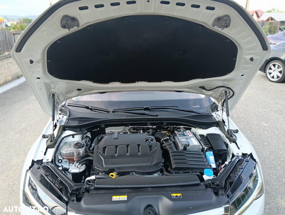 Skoda Superb 2.0 TDI DSG Sportline - 33
