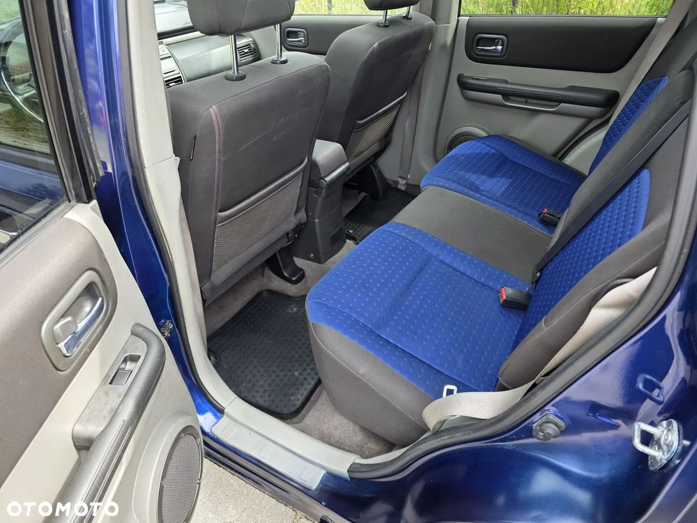 Nissan X-Trail - 6
