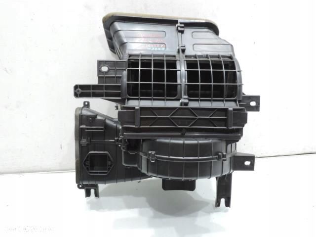 OBUDOWA WENTYLATORA DMUCHAWY KIA CARENS III - 1