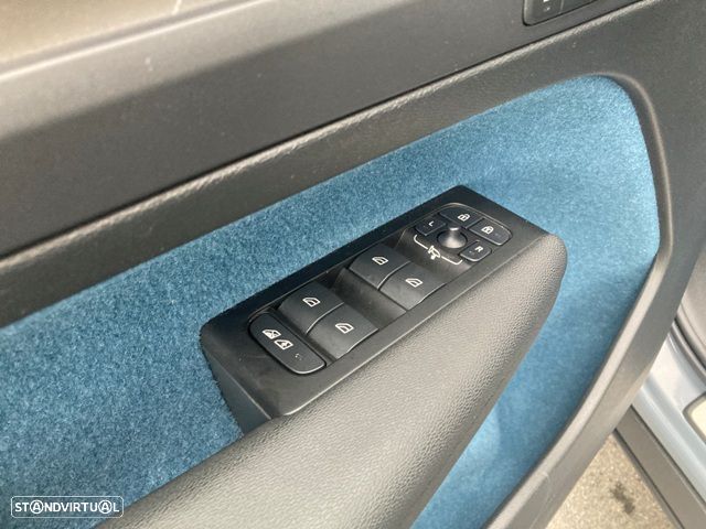 Volvo C40 Recharge Twin Motor Ultimate - 36