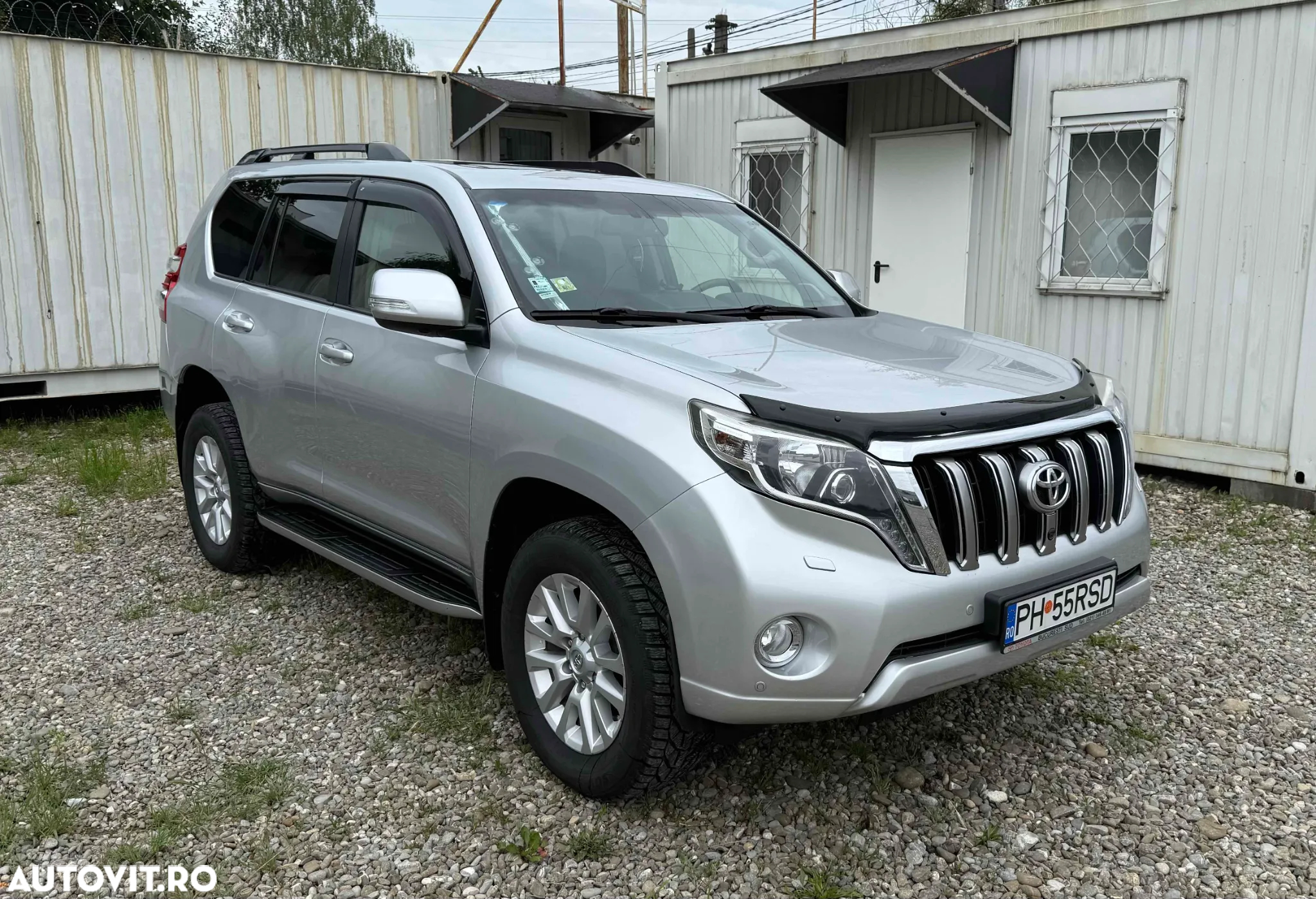 Toyota Land Cruiser - 2
