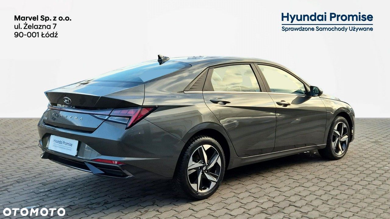 Hyundai Elantra - 5
