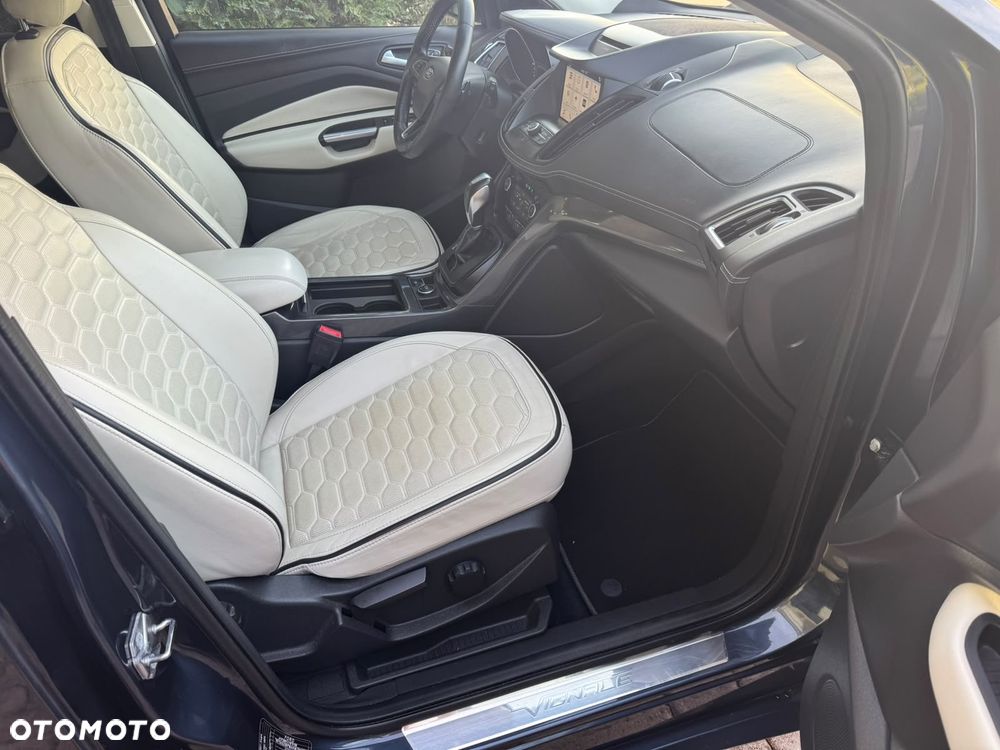 Ford Kuga 2.0 TDCi 4x4 Vignale - 19