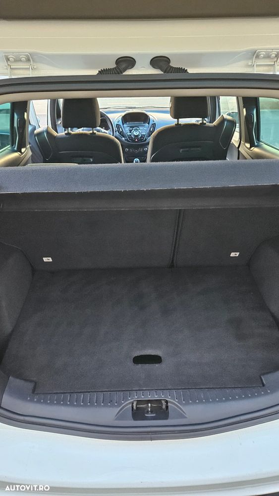 Ford B-Max 1.6 TDCi DPF Titanium - 6