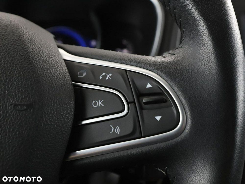Renault Megane ENERGY TCe 100 EXPERIENCE - 29