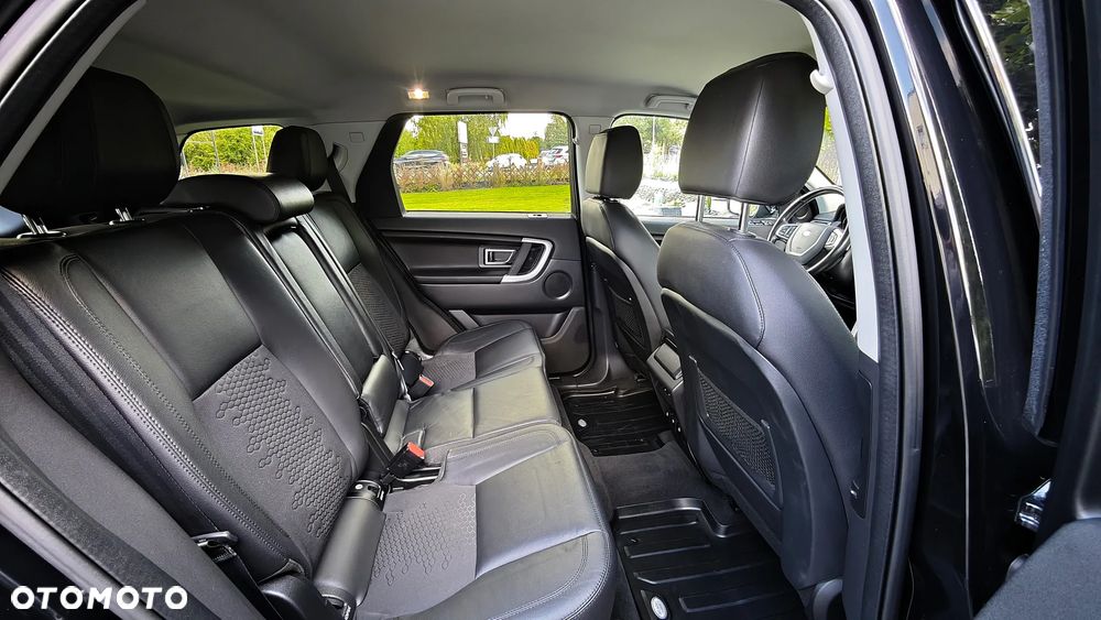 Land Rover Discovery Sport - 26