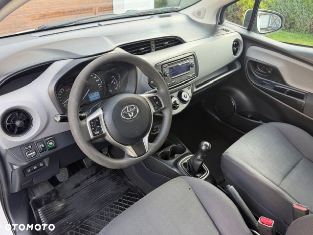 Toyota Yaris - 9