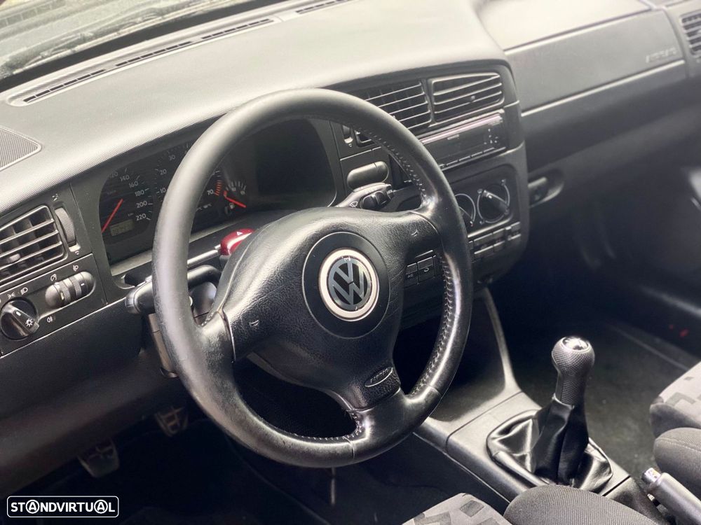 VW Golf Cabriolet 1.6 - 17