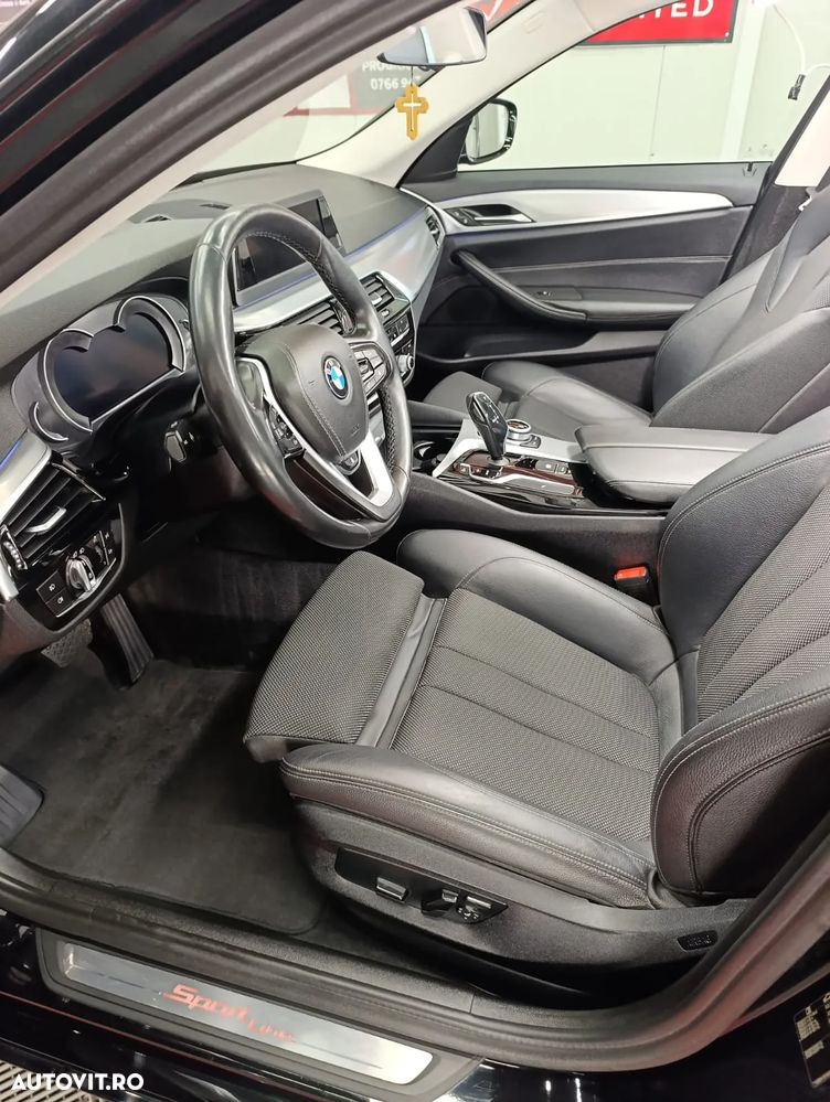 BMW Seria 5 520d Touring Aut. Sport Line - 6